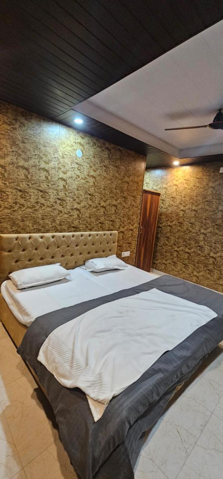 Hotel Mussoorie Gold Mary Экстерьер фото