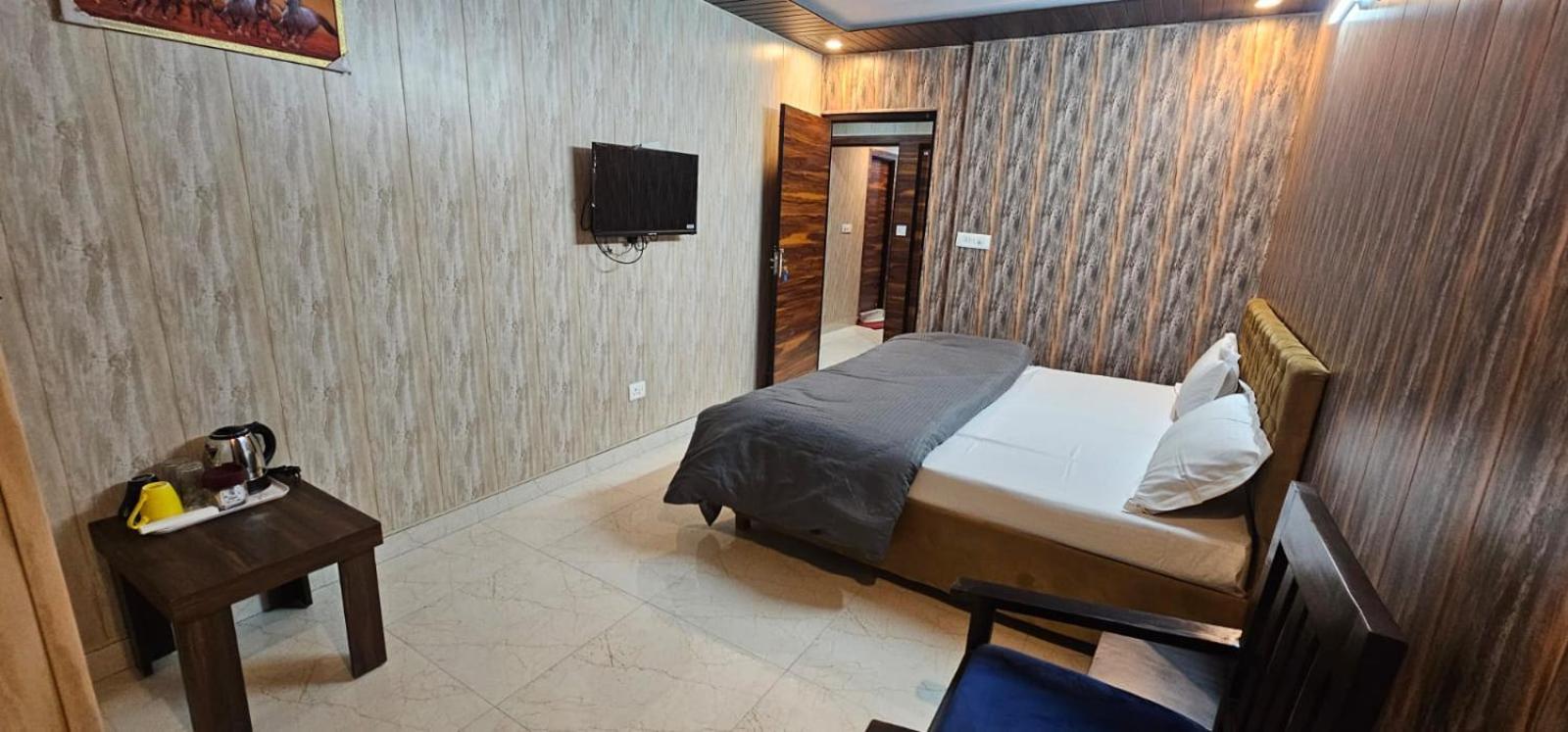 Hotel Mussoorie Gold Mary Экстерьер фото